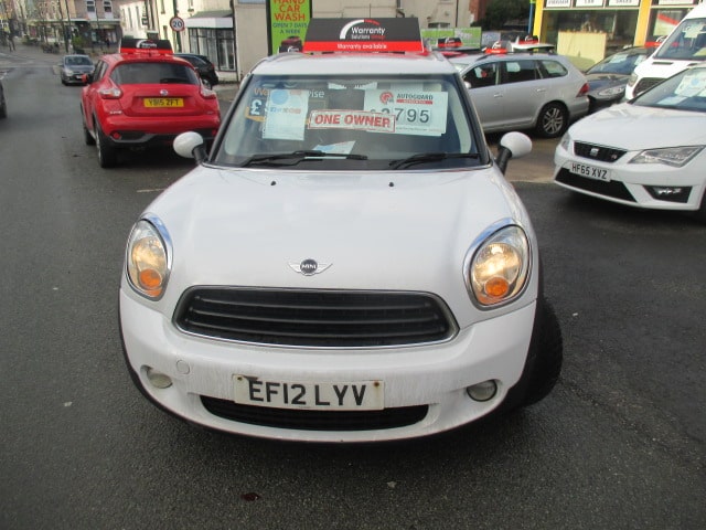 12 MINI COUNTRYMAN ONE